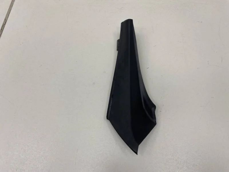 Накладка лобового стекла Toyota Rav 4 (A40) 2013>