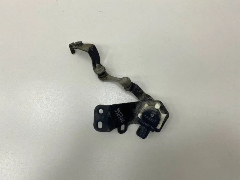 Датчик регулировки дорожного просвета Toyota Rav 4 (A40) 2013>