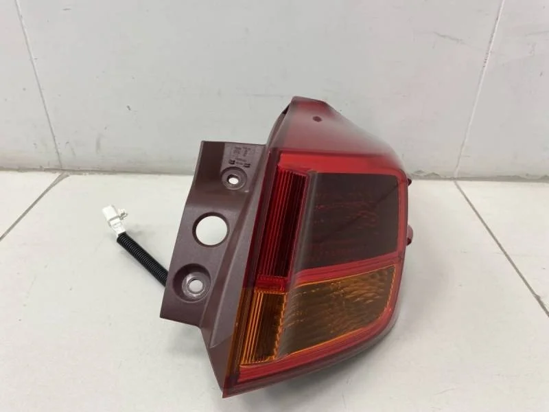 Фонарь задний наружный правый Toyota Rav 4 (A40) 2013>
