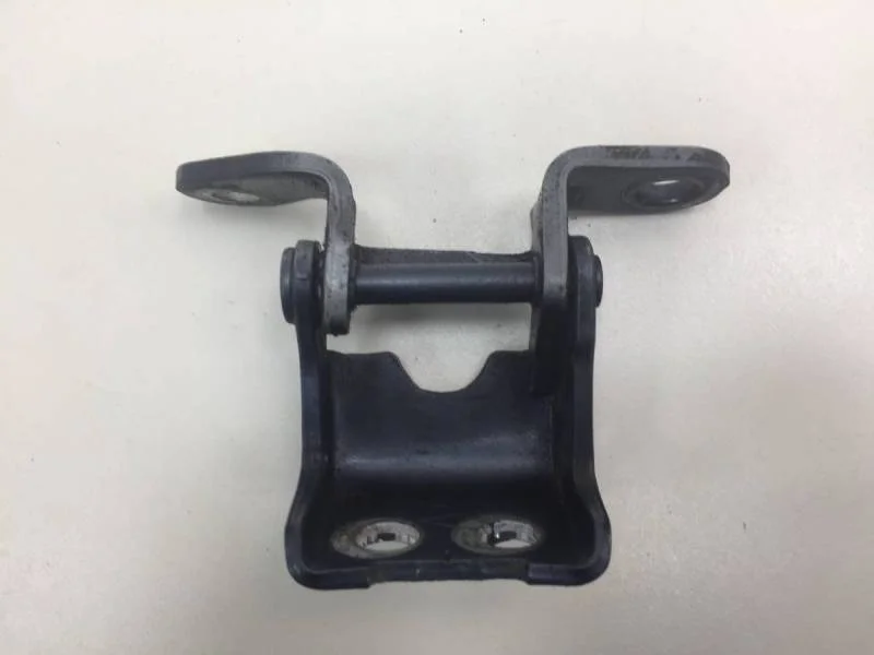 Петля двери задней левой верхняя Honda CR-V 2007-2012