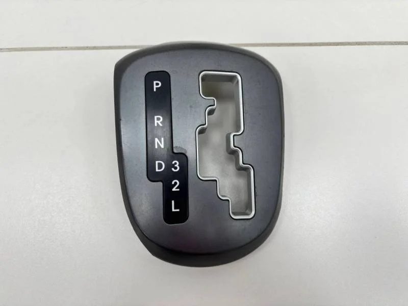 Накладка консоли КПП Kia Rio 3 (UB) 2011-2017