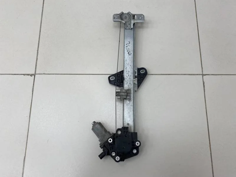 Стеклоподъемник электр. задний правый Honda CR-V 2007-2012