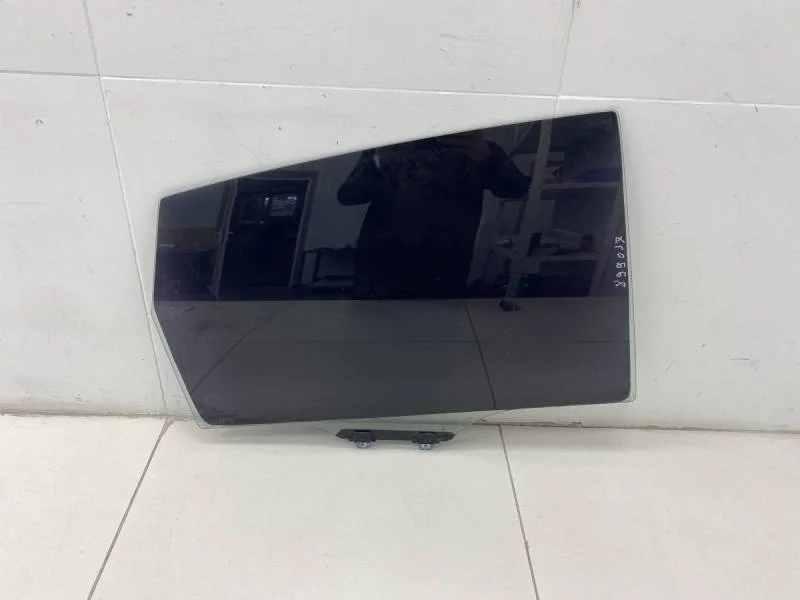 Стекло двери задней правой Honda CR-V 2007-2012