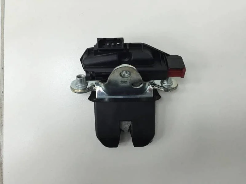 Замок багажника Volkswagen Polo (Sed RUS) 2011>