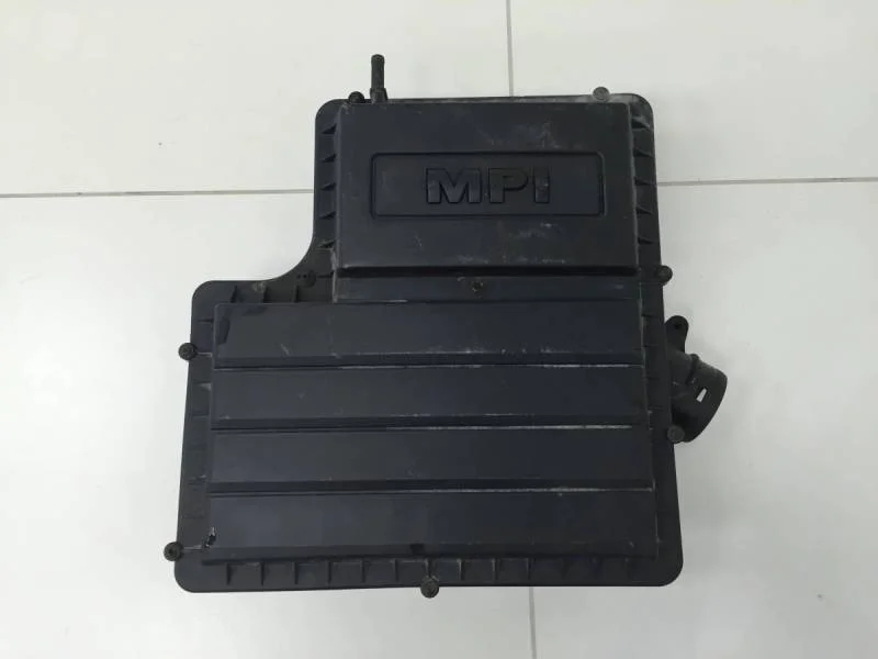 Корпус воздушного фильтра Volkswagen Polo (Sed RUS) 2011>