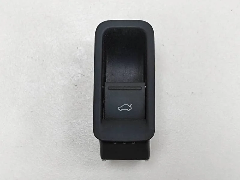 Кнопка открывания багажника Volkswagen Polo (Sed RUS) 2011>