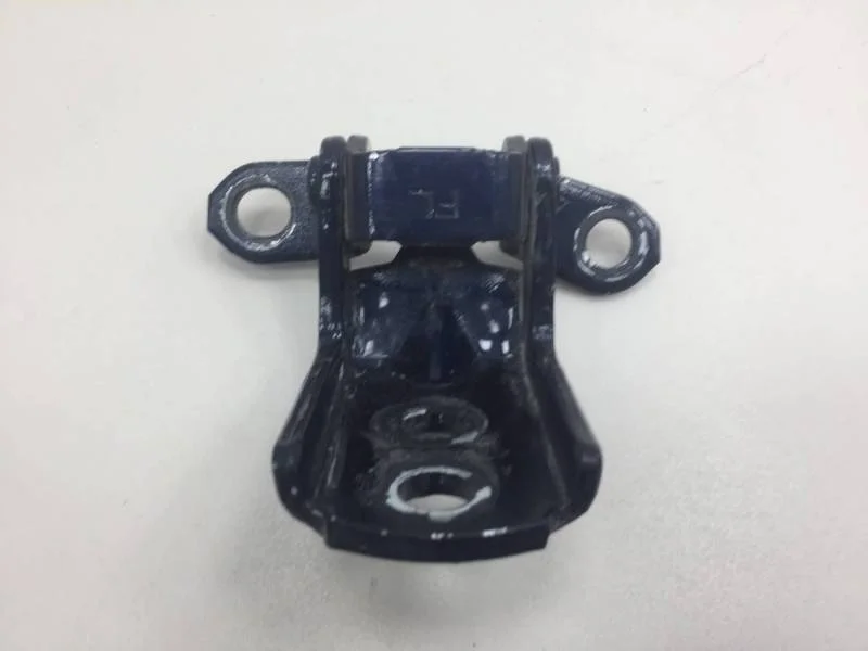 Петля двери задней правой нижняя Nissan Tiida (C11) 2007-2014