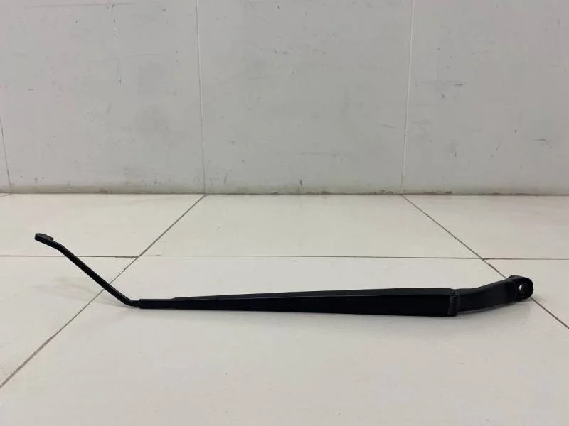 Поводок стеклоочистителя передний правый Nissan Tiida (C11) 2007-2014