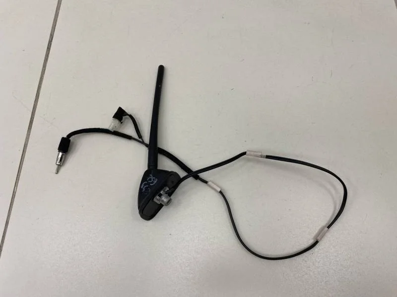 Антенна Nissan Tiida (C11) 2007-2014