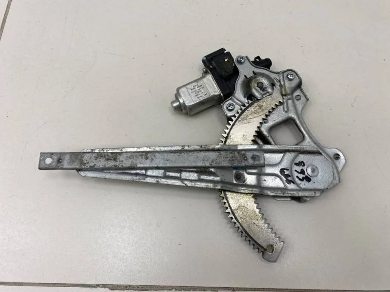 Стеклоподъемник электр. задний левый Nissan Tiida (C11) 2007-2014