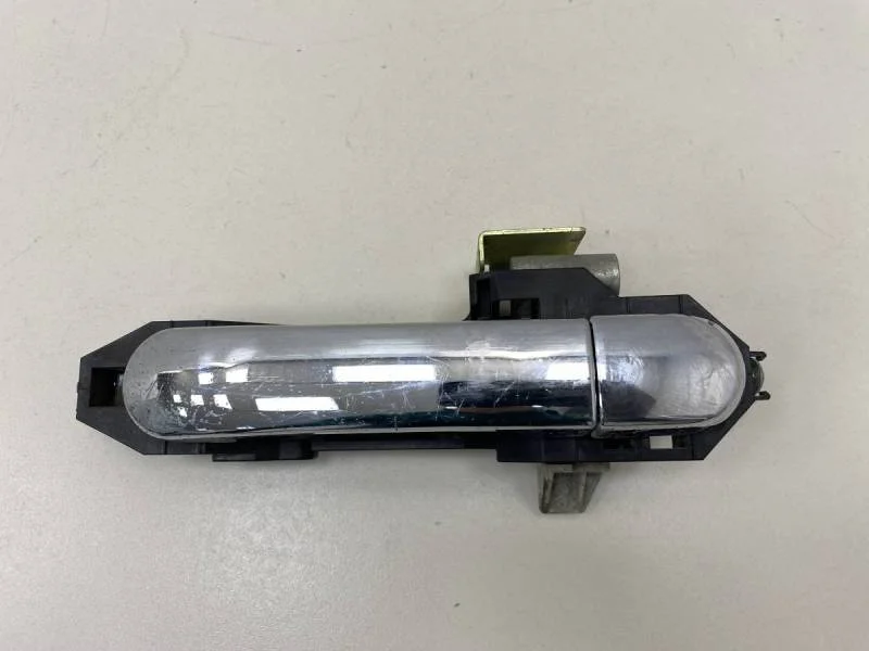 Ручка двери задней наружная левая Nissan Tiida (C11) 2007-2014