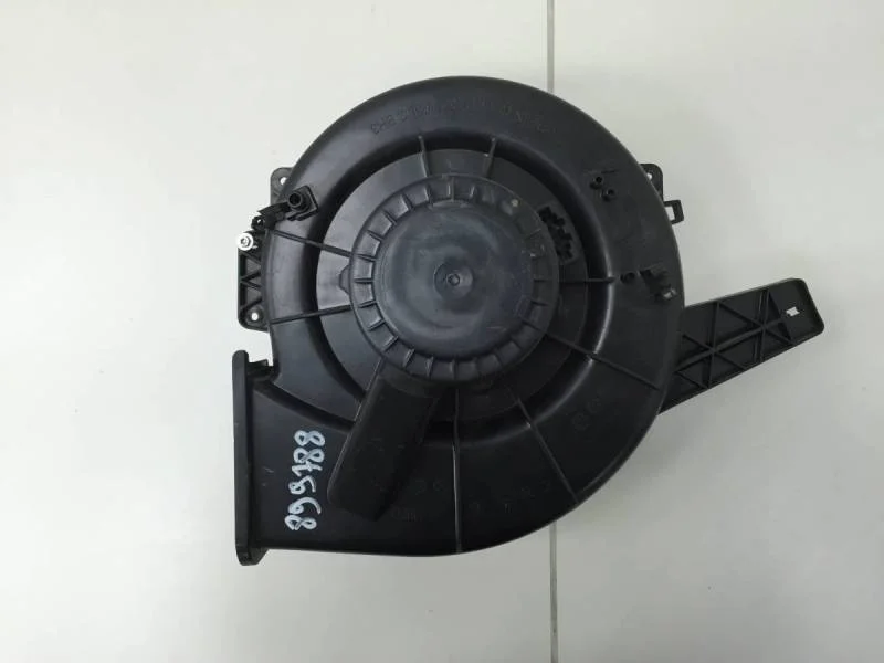 Моторчик отопителя Volkswagen Polo (Sed RUS) 2011>