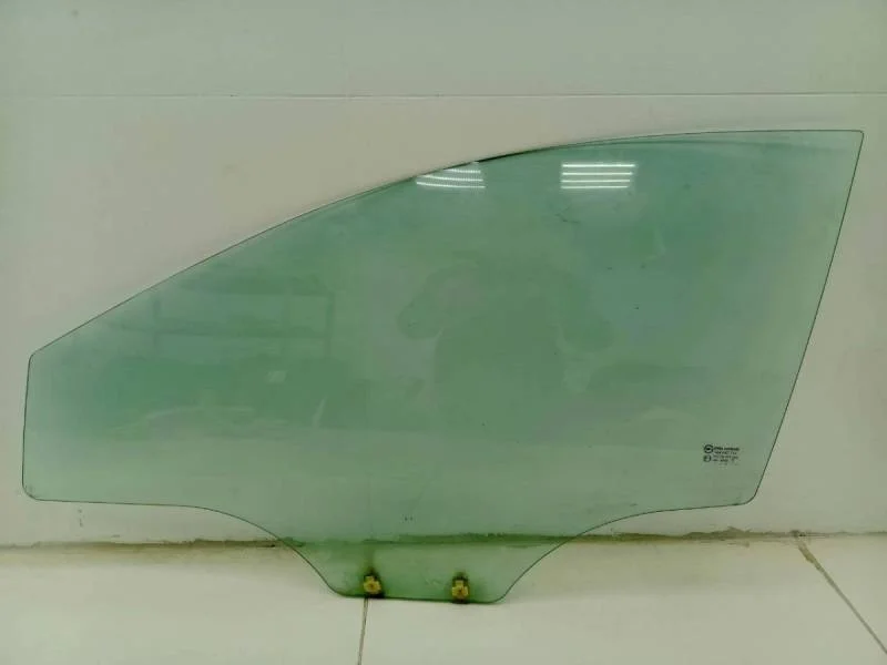 Стекло двери передней левой Kia Rio 3 (UB) 2011-2017