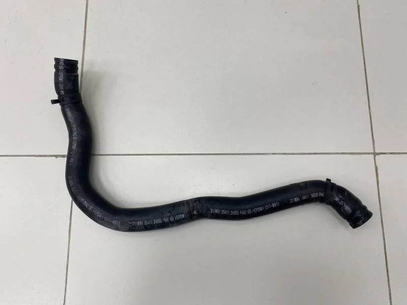 Патрубок радиатора охлаждения Hyundai i30 (FD) 2007-2012