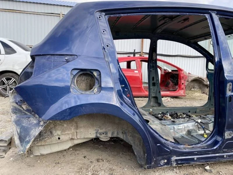 Крыло заднее правое Nissan Tiida (C11) 2007-2014