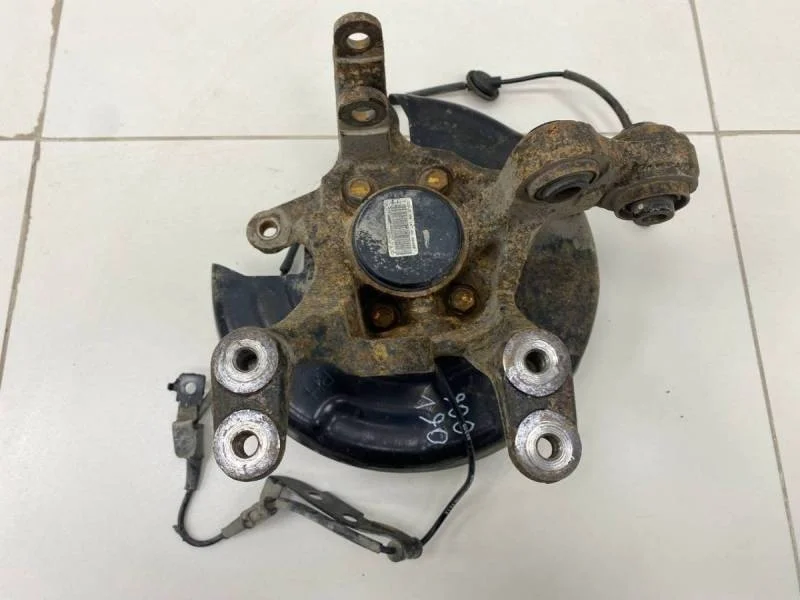 Кулак поворотный задний правый Kia Ceed (JD) 2012-2018