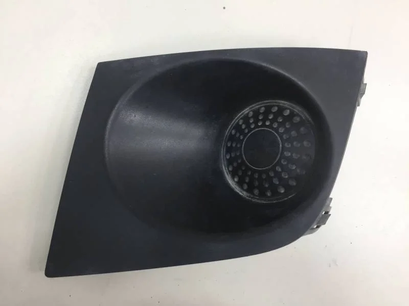 Рамка противотуманной фары левой Nissan Tiida (C11) 2007-2014