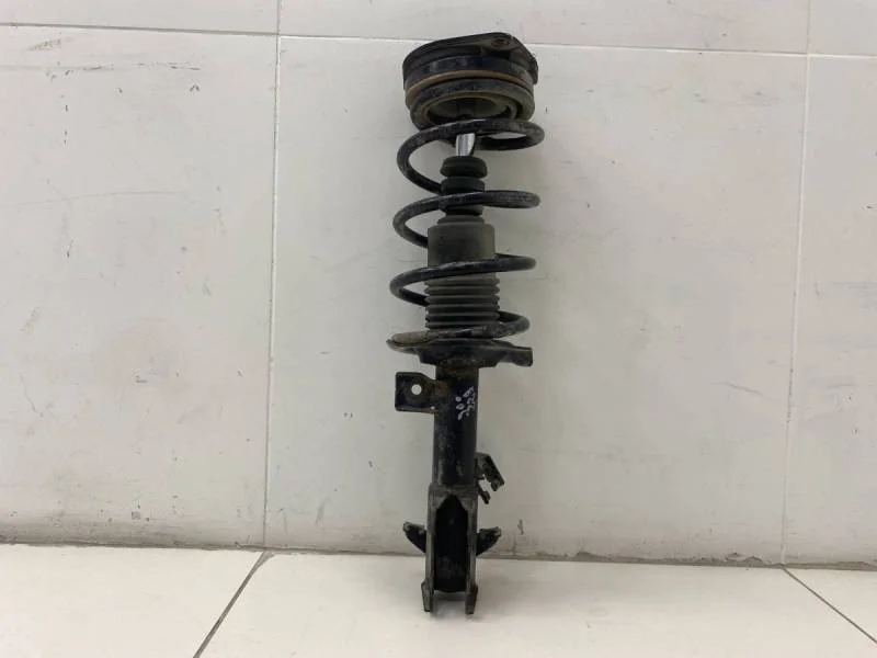 Амортизатор передний правый Nissan Tiida (C11) 2007-2014