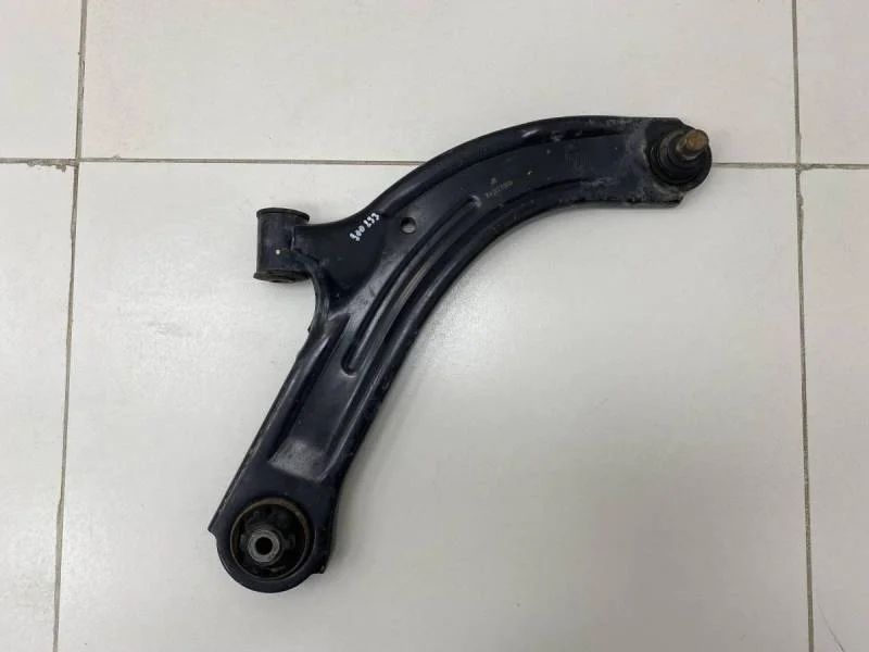 Рычаг передний правый Nissan Tiida (C11) 2007-2014