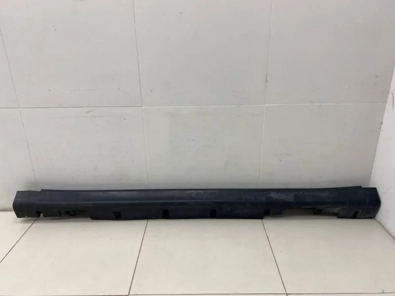 Накладка на порог (наружная) Nissan Tiida (C11) 2007-2014