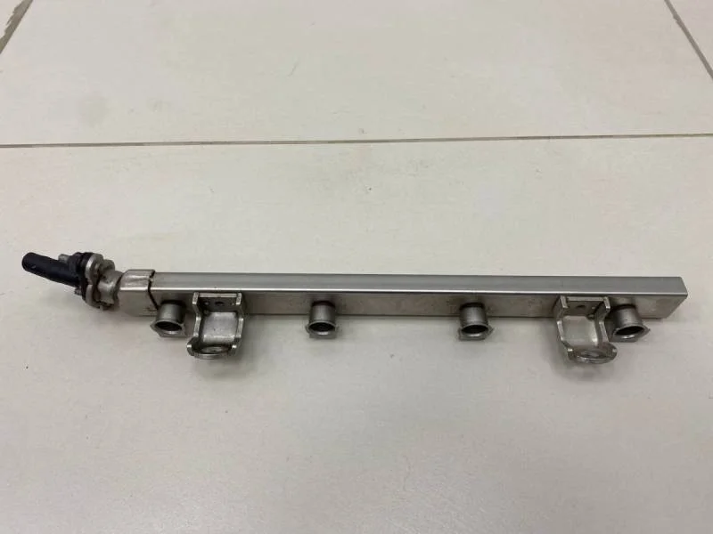 Рейка топливная (рампа) Kia Ceed (JD) 2012-2018