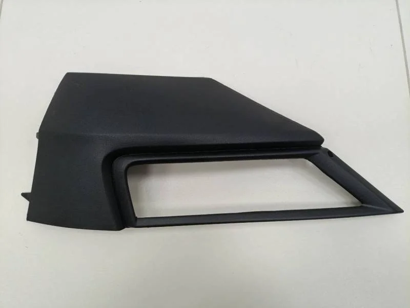 Накладка переднего бампера левая Volkswagen Tiguan 2017>