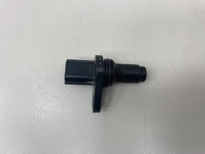 Датчик положения коленвала Nissan Tiida (C11) 2007-2014