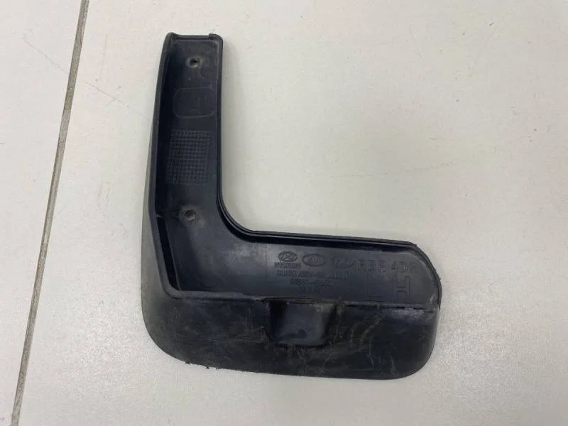 Брызговик задний левый Hyundai Solaris 2010-2017