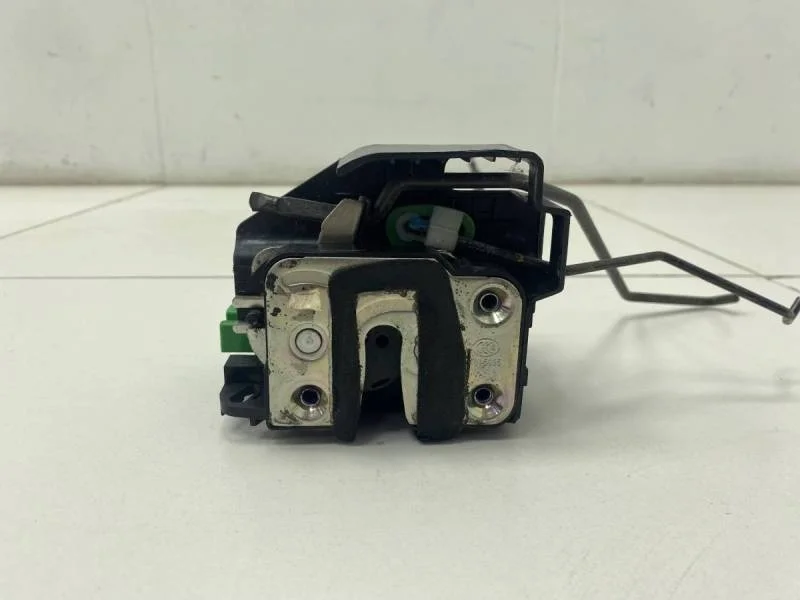 Замок двери передней левой Hyundai Solaris 2010-2017