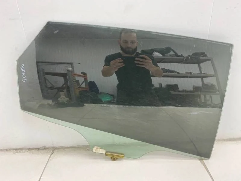 Стекло двери задней правой Kia Ceed (JD) 2012-2018