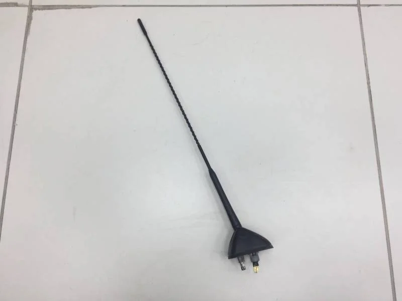 Антенна Mitsubishi L200 (KB) 2006-2016