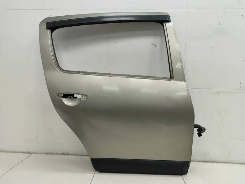 Дверь задняя правая Renault Sandero 2009-2014