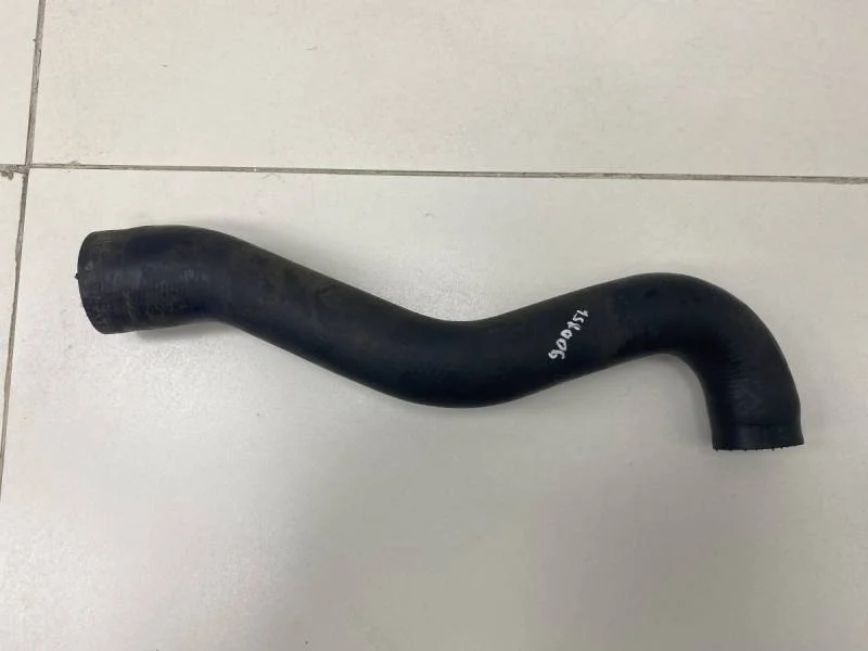 Патрубок интеркулера Mitsubishi L200 (KB) 2006-2016