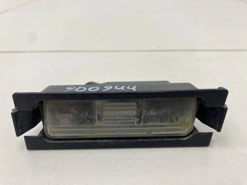 Фонарь подсветки номера Kia Ceed (JD) 2012-2018