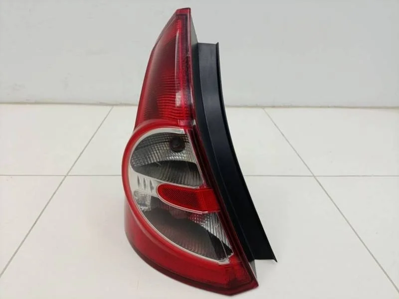 Фонарь задний левый Renault Sandero 2009-2014