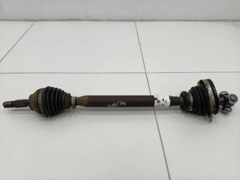 Полуось передняя левая Renault Sandero 2009-2014