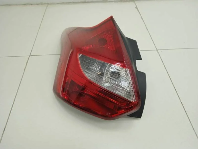 Фонарь задний левый Ford Focus 3 2011>
