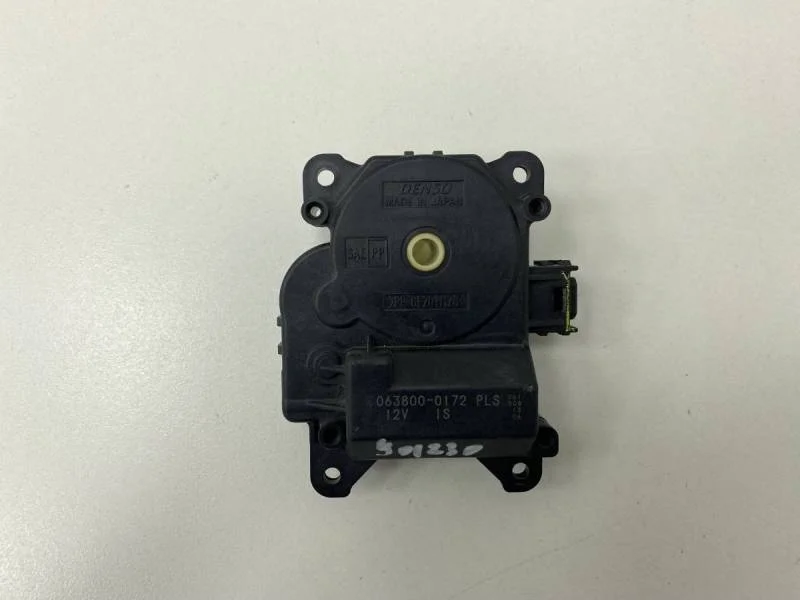 Моторчик заслонки печки Toyota Camry (V50) 2011-2017