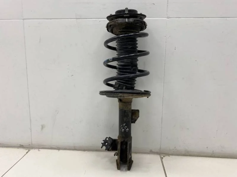 Амортизатор передний левый Toyota Camry (V50) 2011-2017