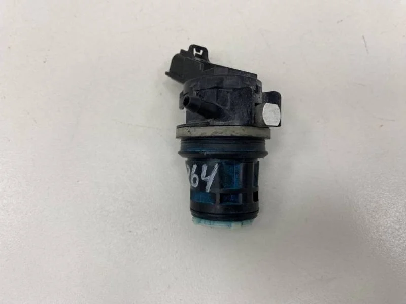 Насос омывателя Toyota Camry (V50) 2011-2017