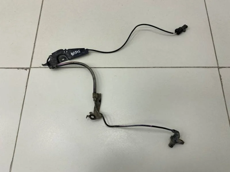 Датчик ABS передний левый Toyota Camry (V50) 2011-2017