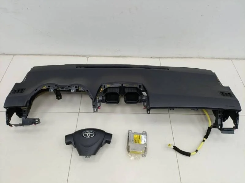 Подушка безопасности (комплект) Toyota Corolla E150 2006-2013