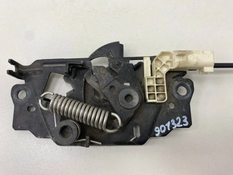 Замок капота Ford Focus 3 2011>