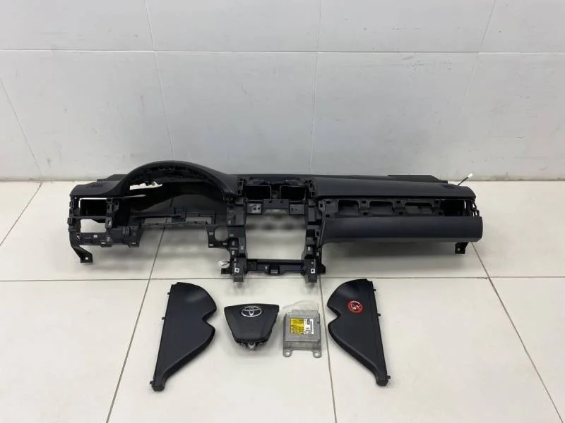 Подушка безопасности (комплект) Toyota Camry (V50) 2011-2017