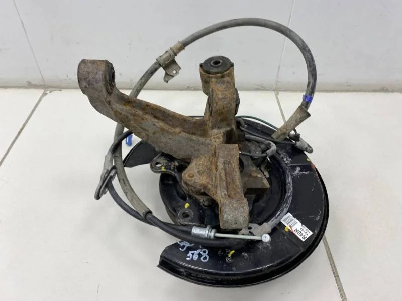 Кулак поворотный задний правый Toyota Camry (V50) 2011-2017