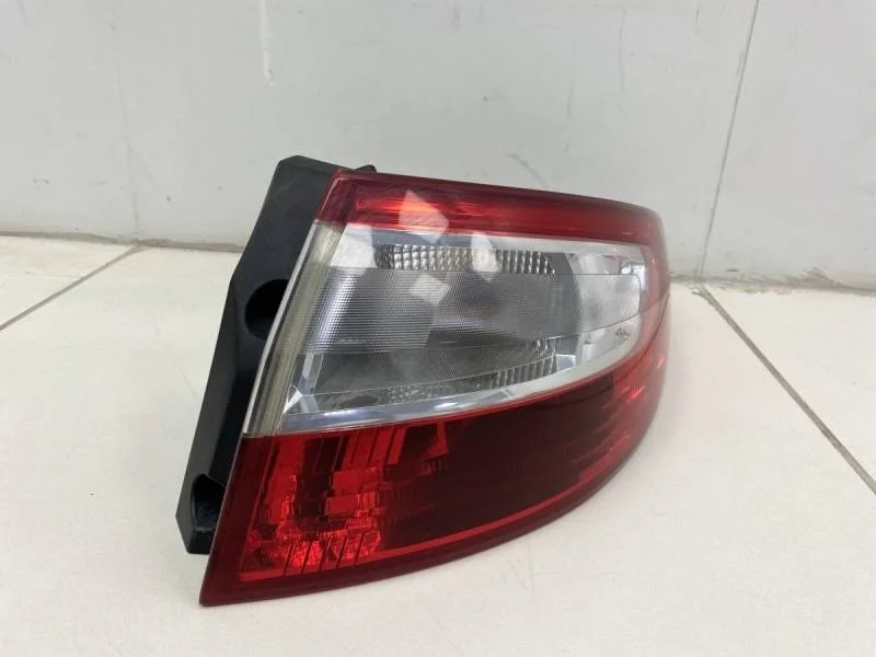 Фонарь задний наружный правый Renault Fluence 2010-2017