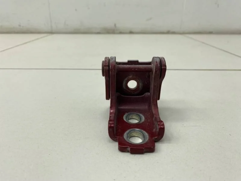 Петля двери задней правой нижняя Renault Fluence 2010-2017