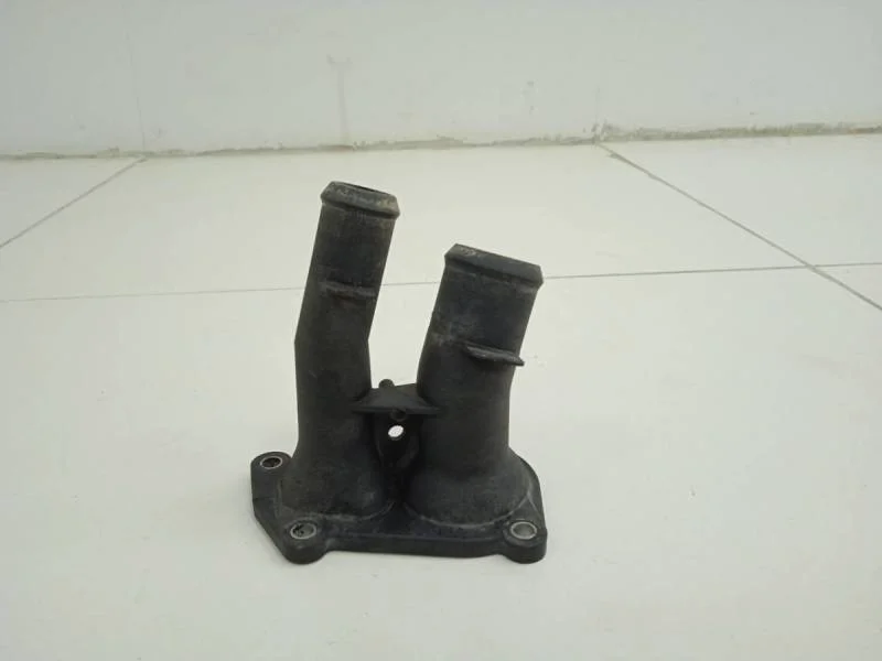 Крышка термостата Ford Focus 3 2011>