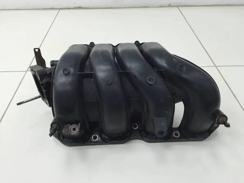 Коллектор впускной Toyota Corolla E150 2006-2013