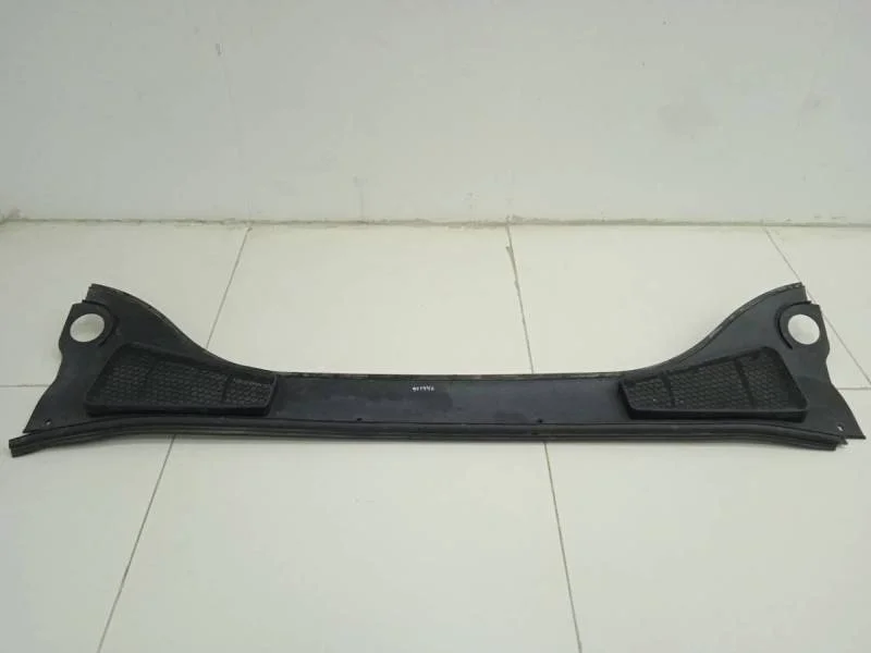 Решетка стеклооч. (планка под лобовое стекло, жабо) Ford Focus 3 2011>